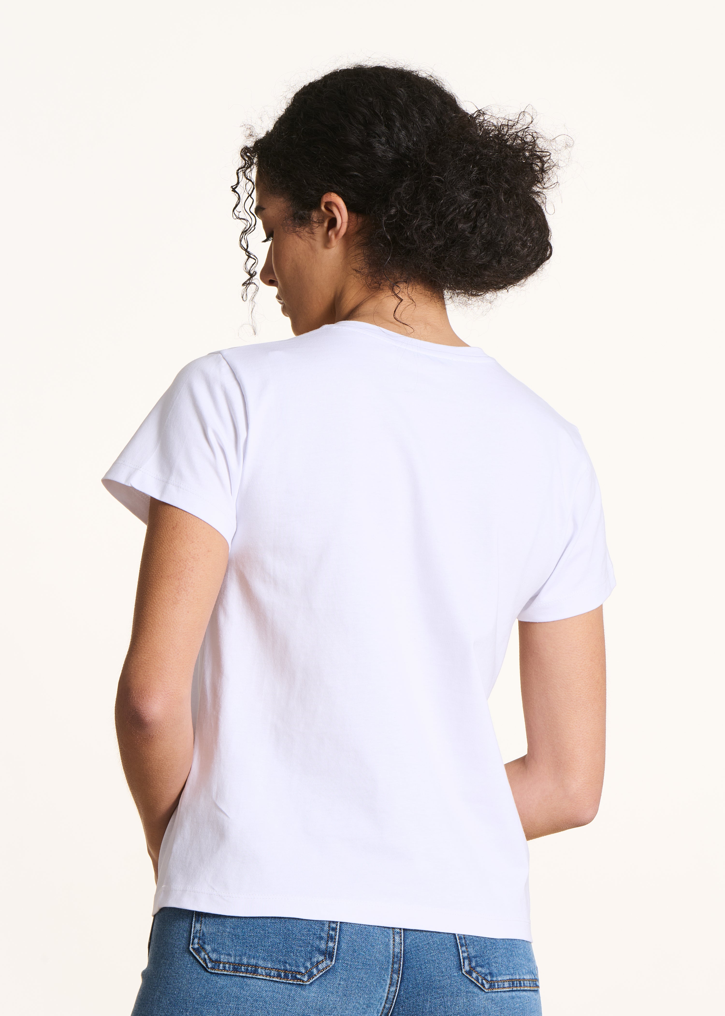 Wit losvallend T-shirt met tekst van biologisch katoen