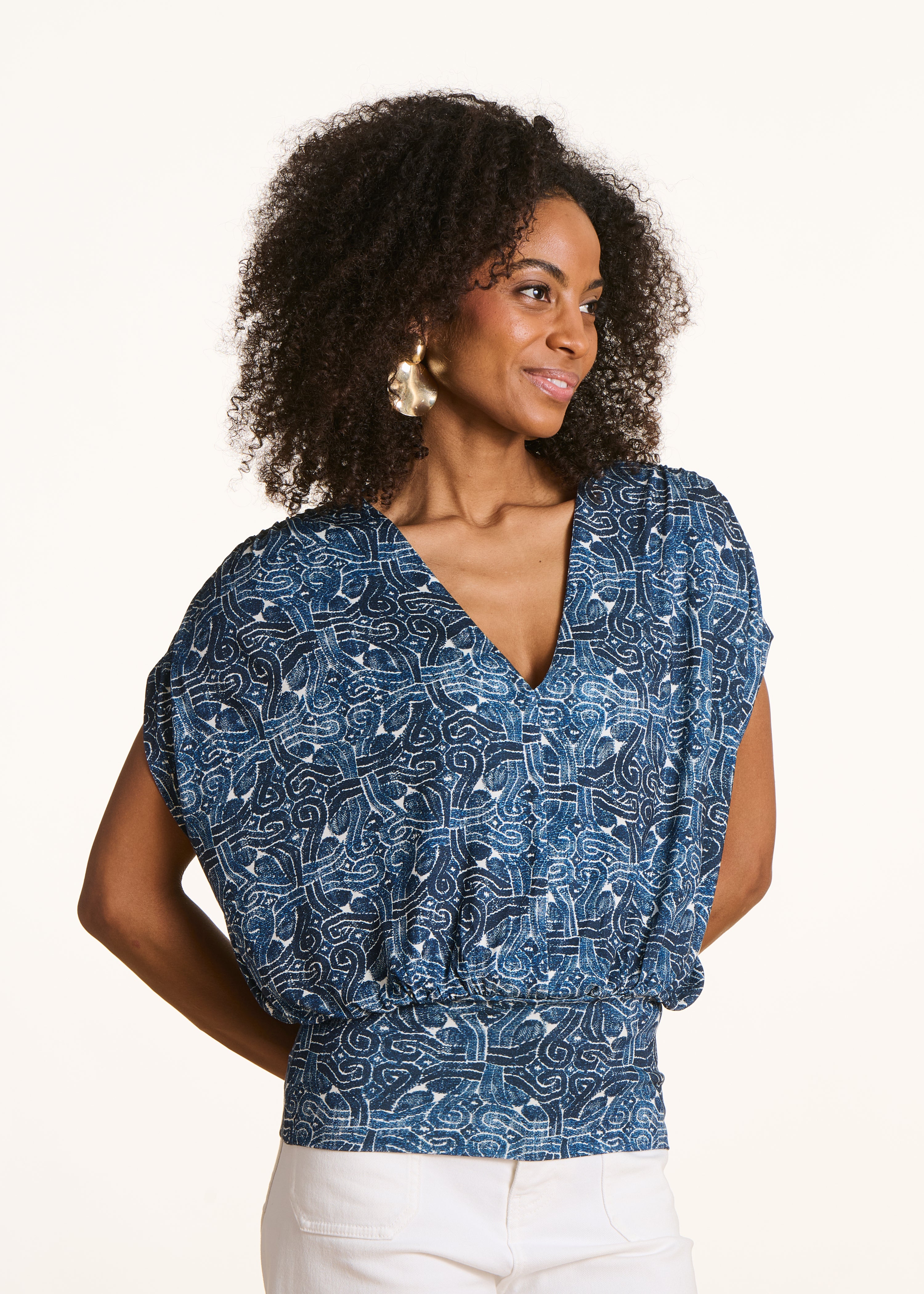 Blue V-neck printed T-shirt