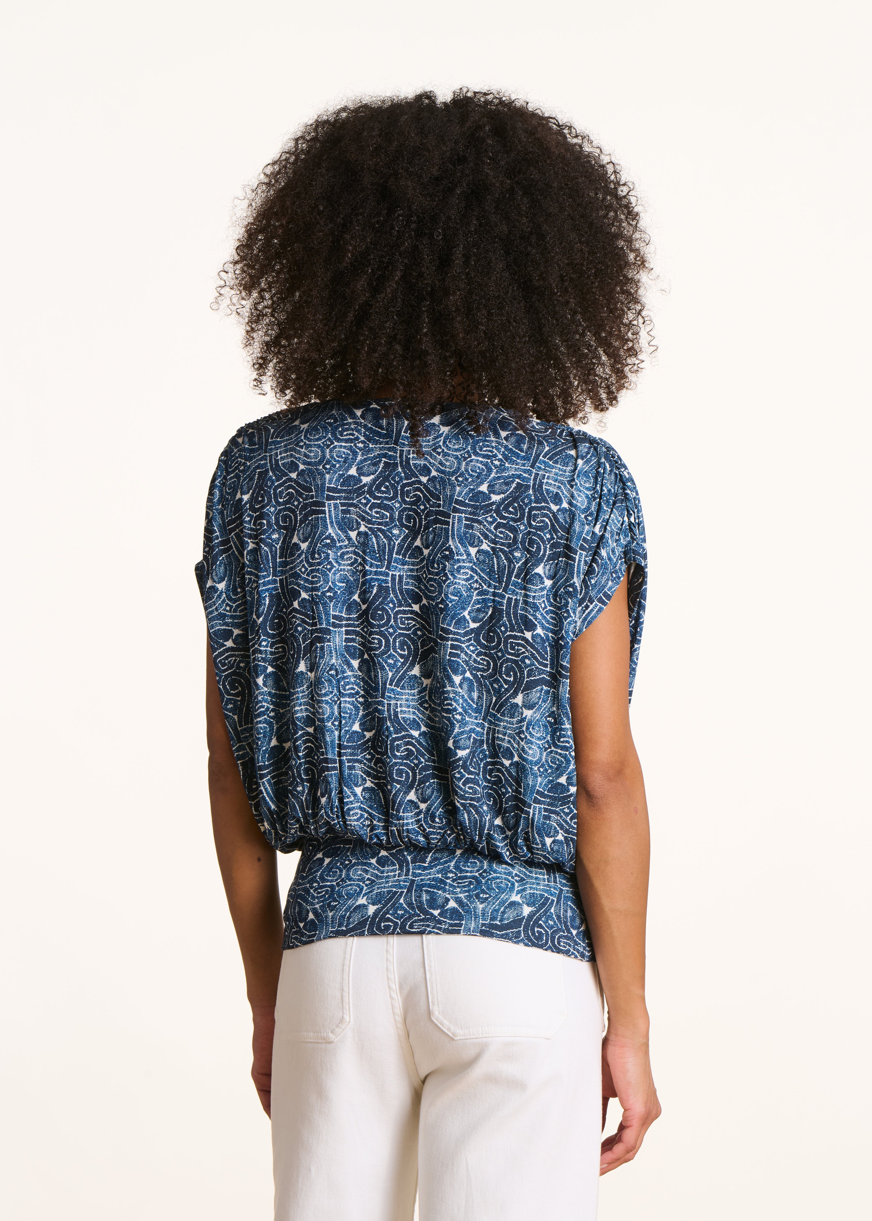 Blue V-neck printed T-shirt