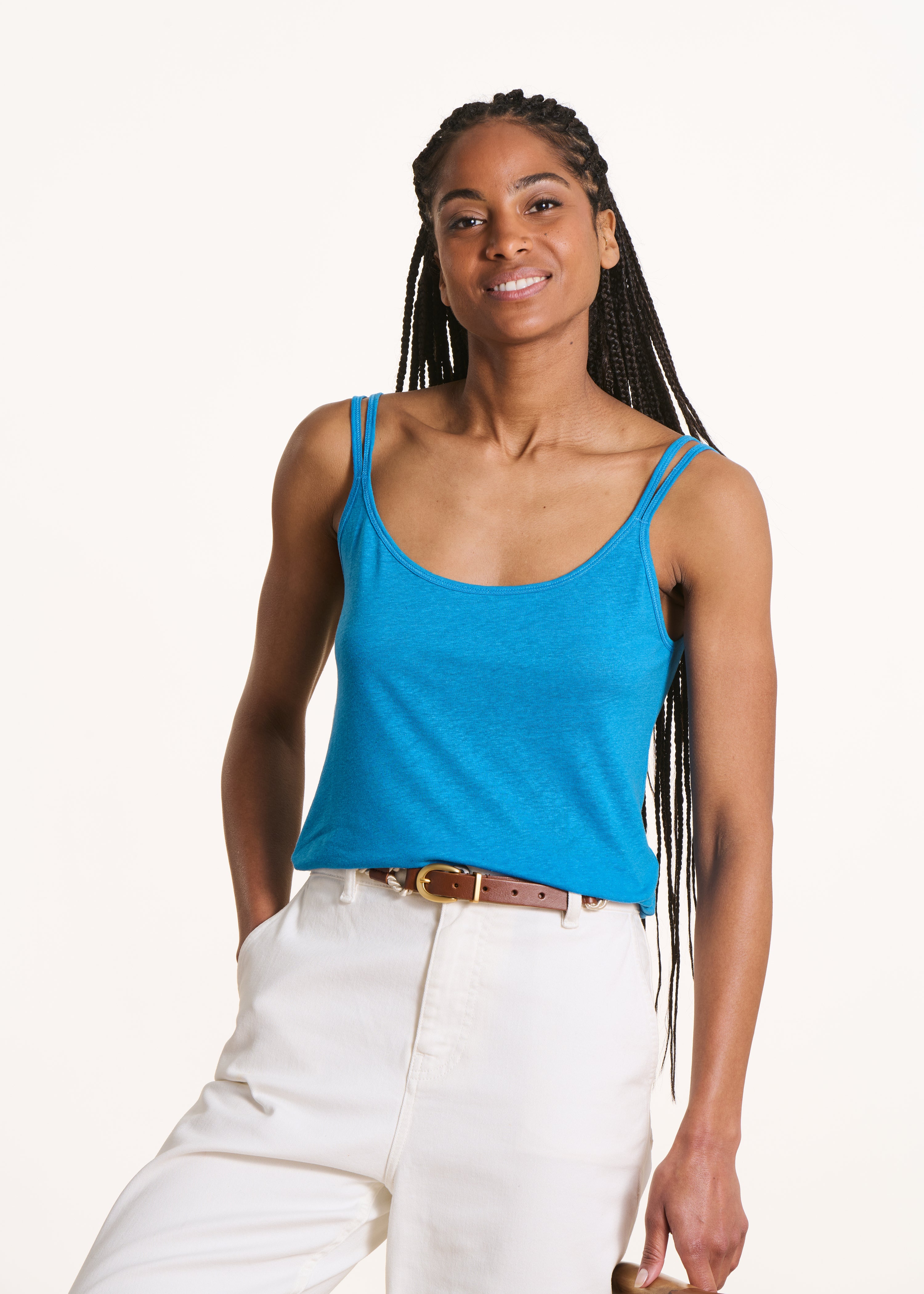 Top azul claro em jersey de lyocell e linho com alças