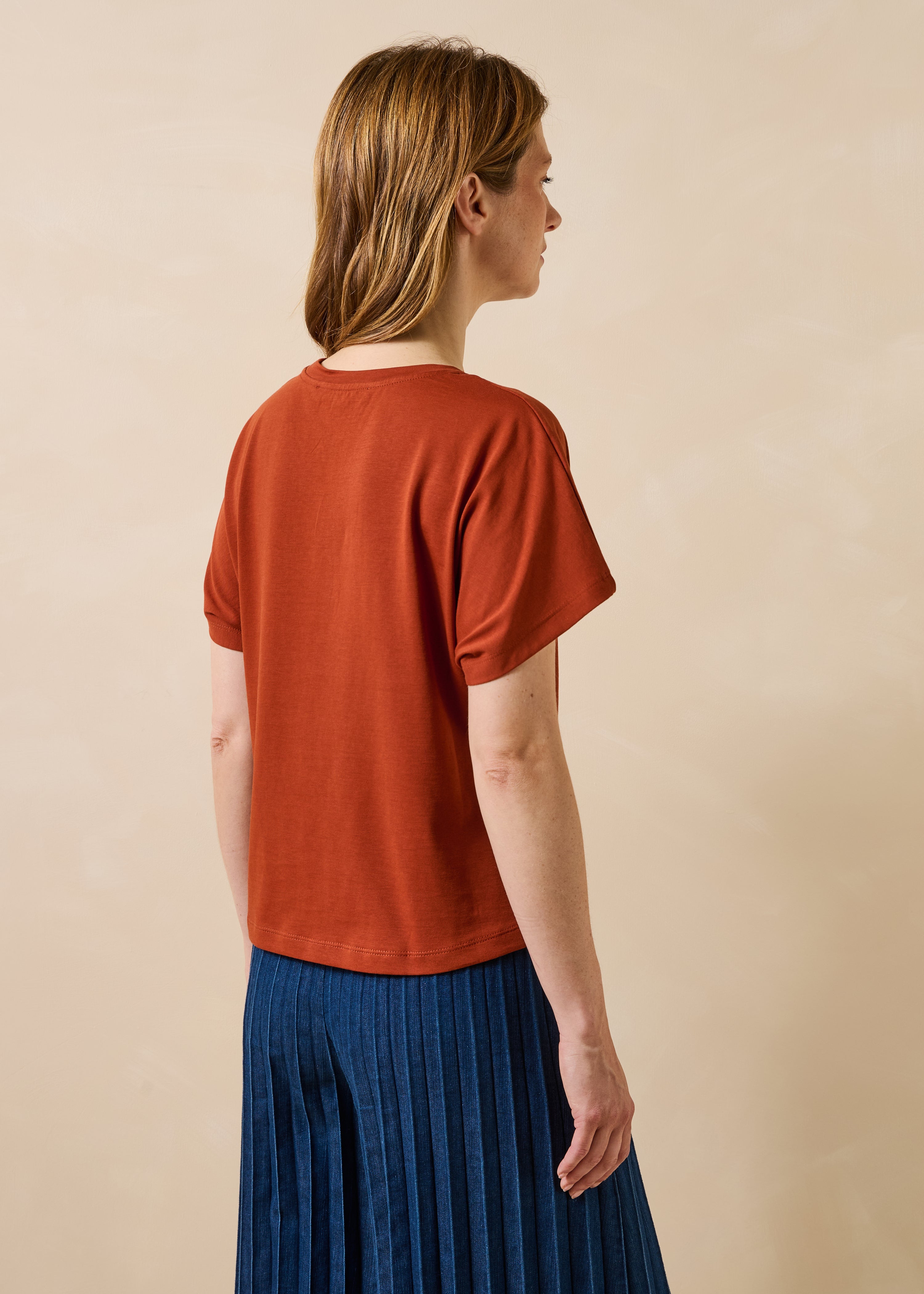 Orange short-sleeve T-shirt in organic cotton