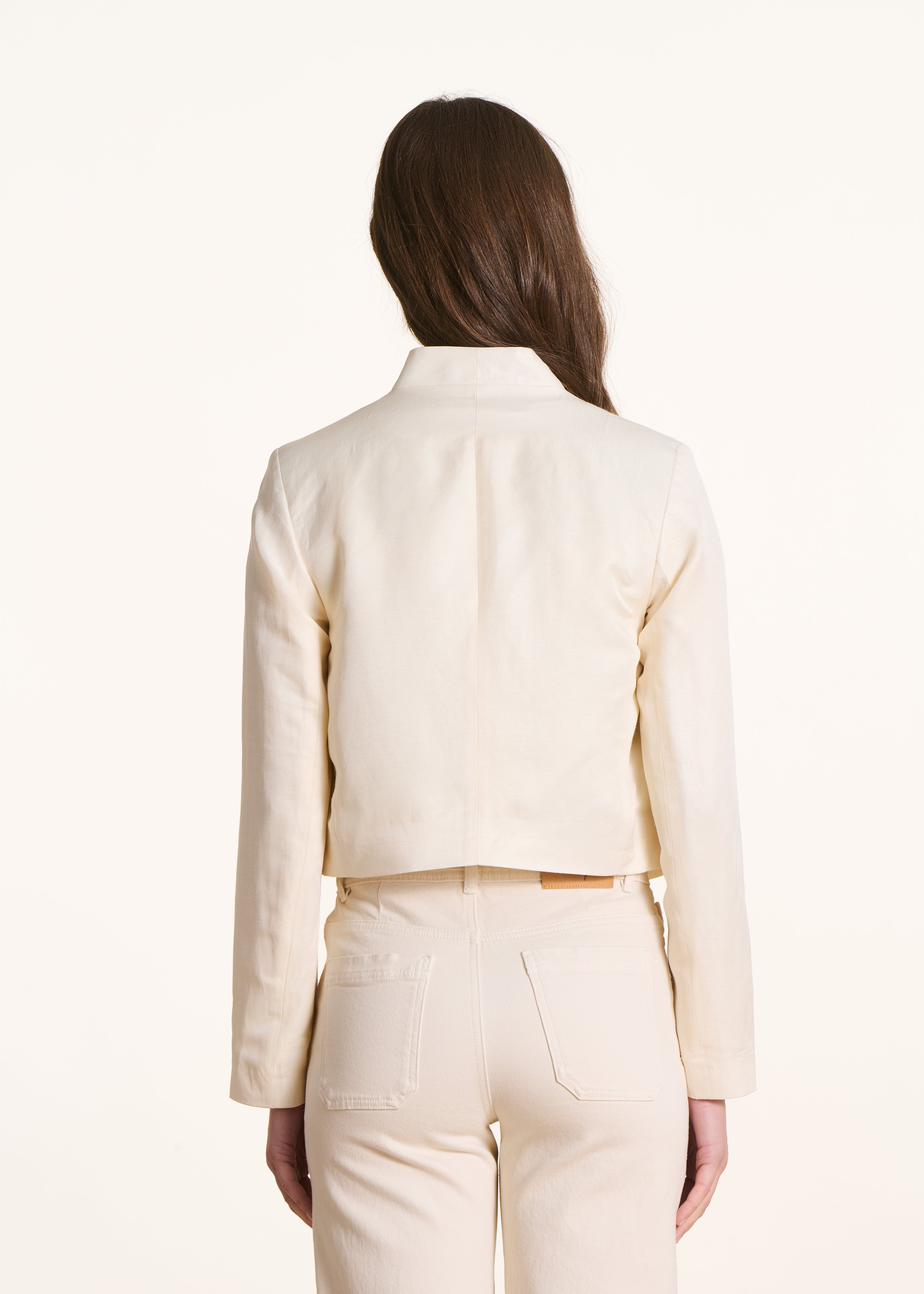 Open shimmering off-white cropped jacket