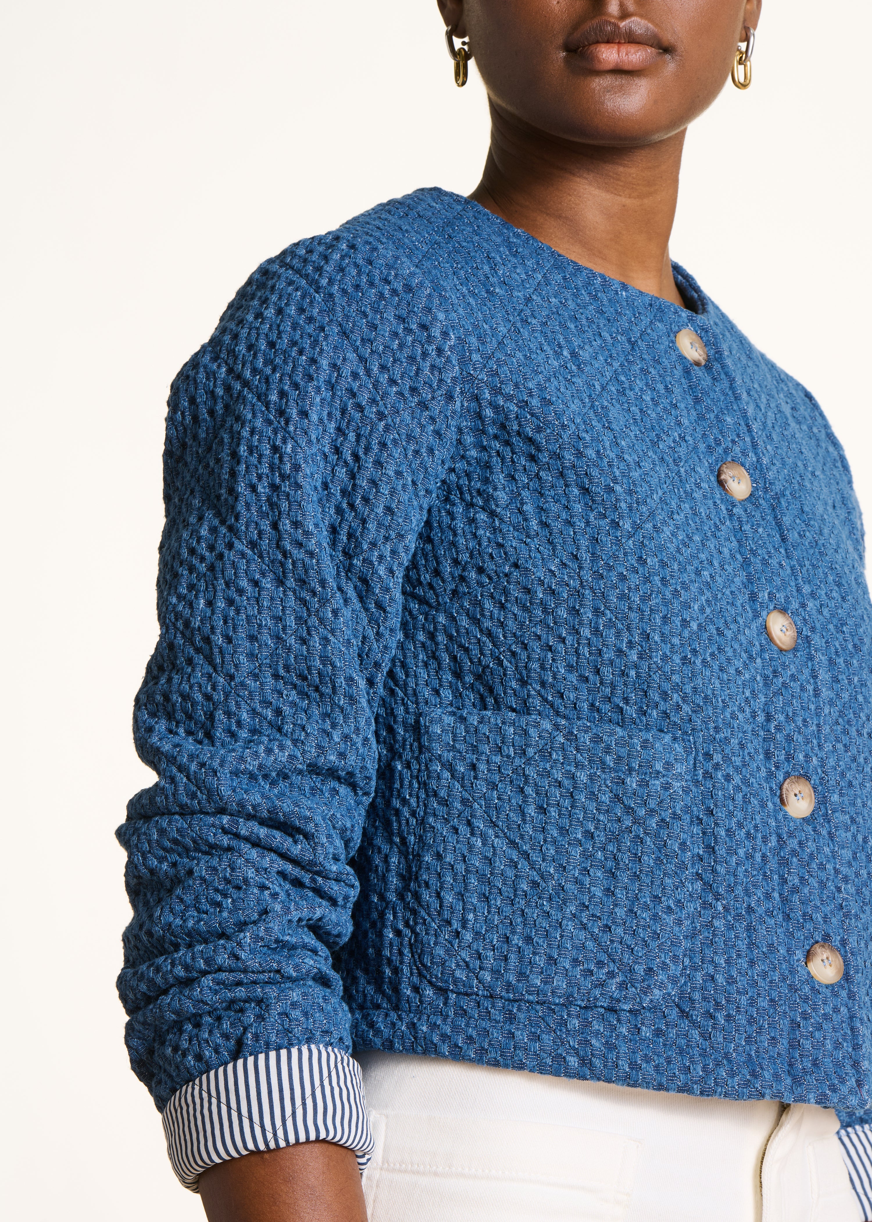 Korte jas van geperst denim