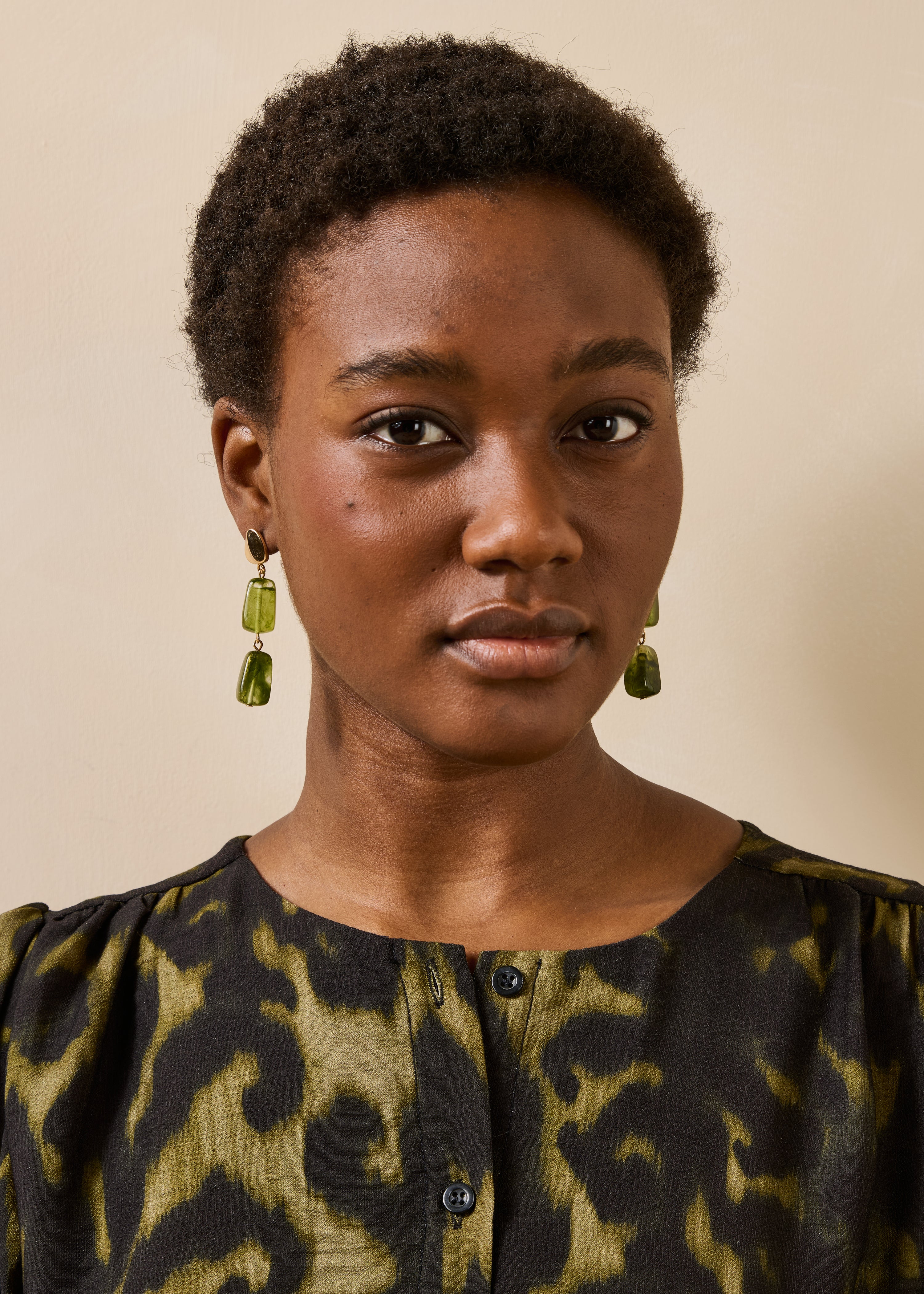 Boucles d'oreilles vertes en résine