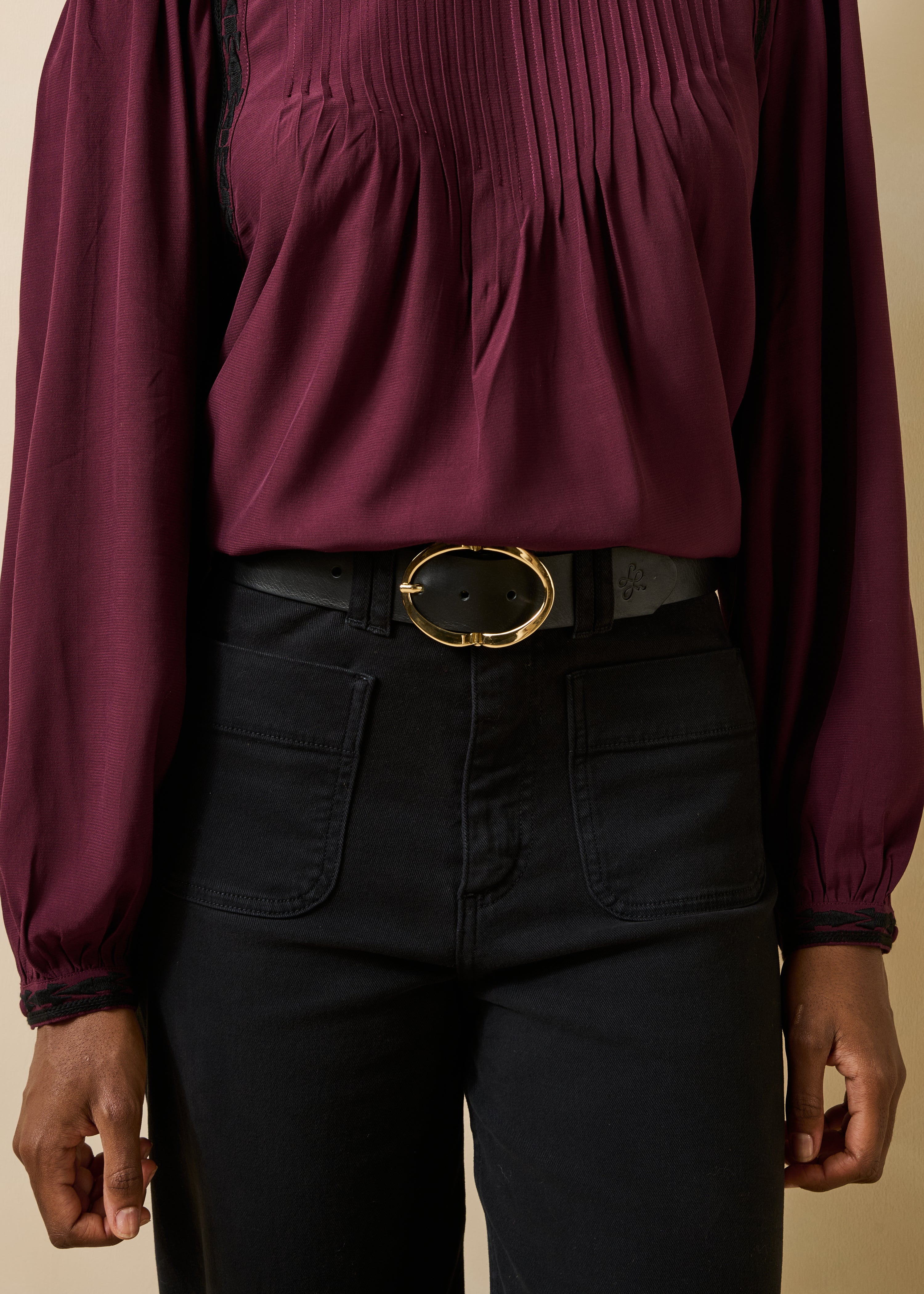 Ceinture noire en cuir boucle ovale
