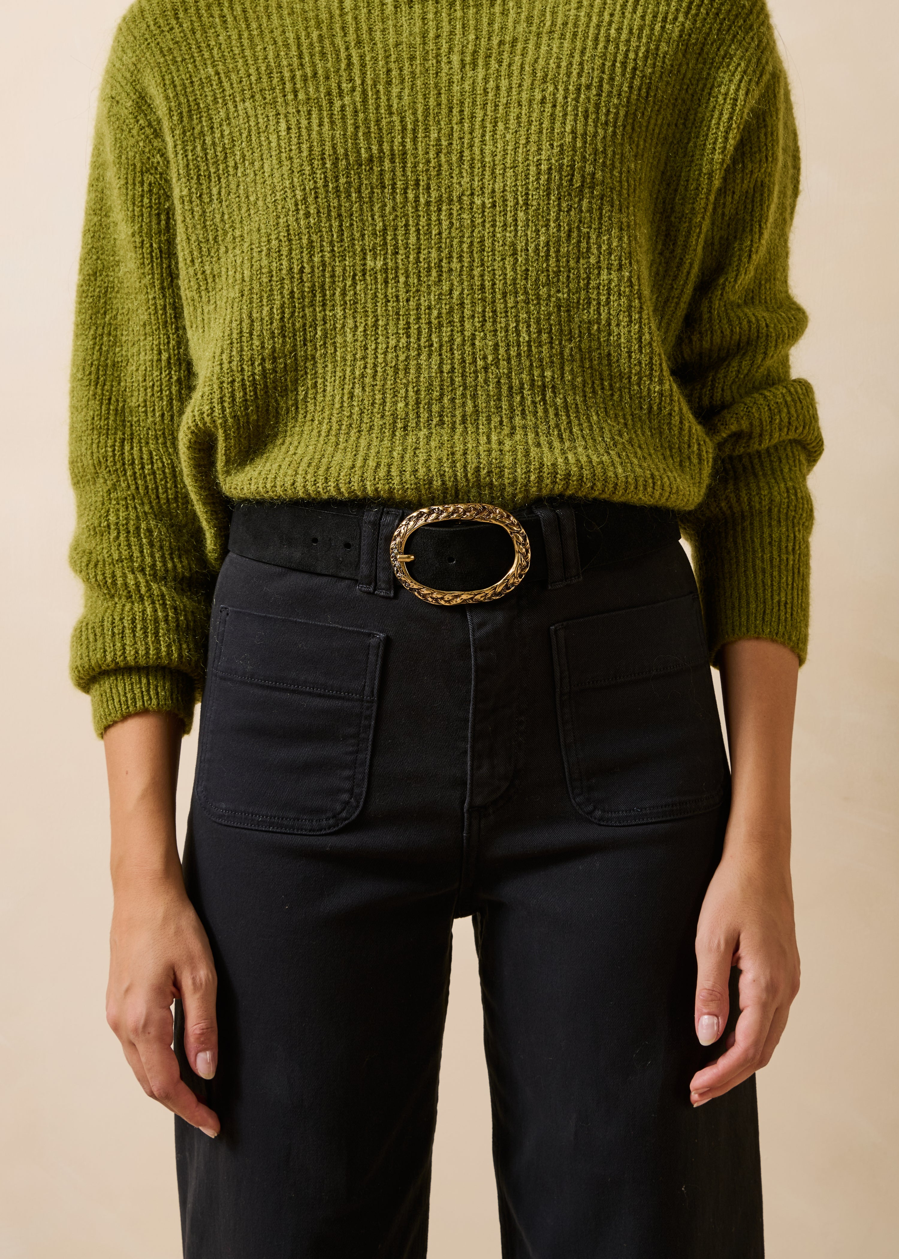 Ceinture noire en cuir suédé boucle ovale tressée
