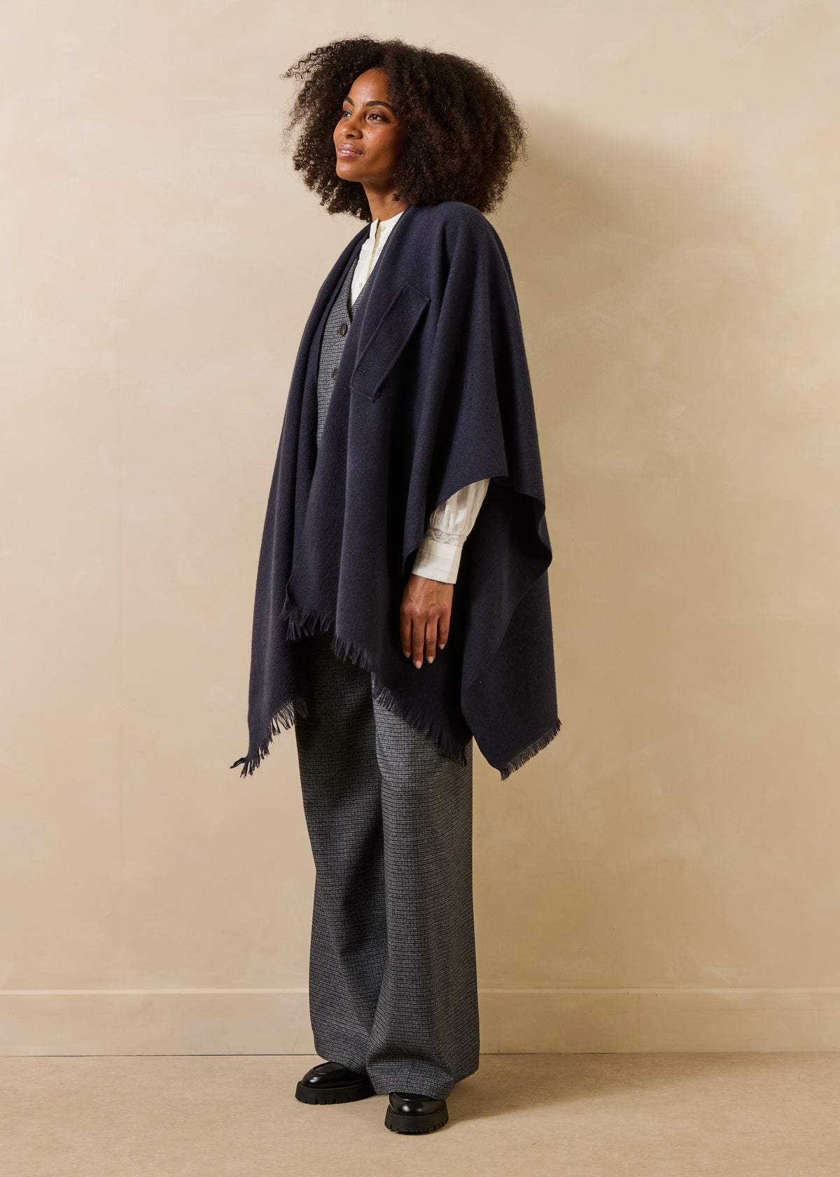Marineblauer Poncho - Gobate
