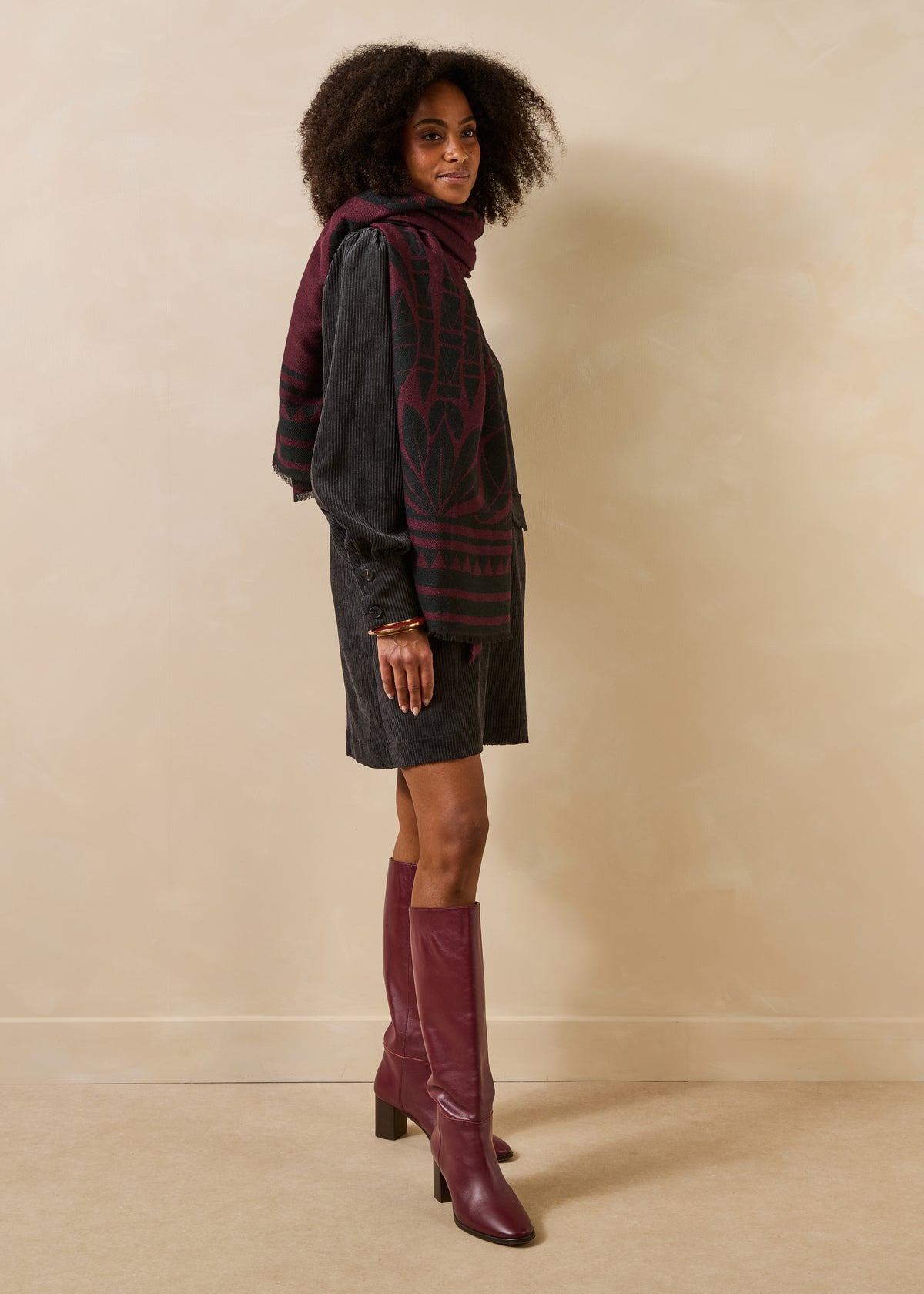 Black and aubergine scarf - Greska