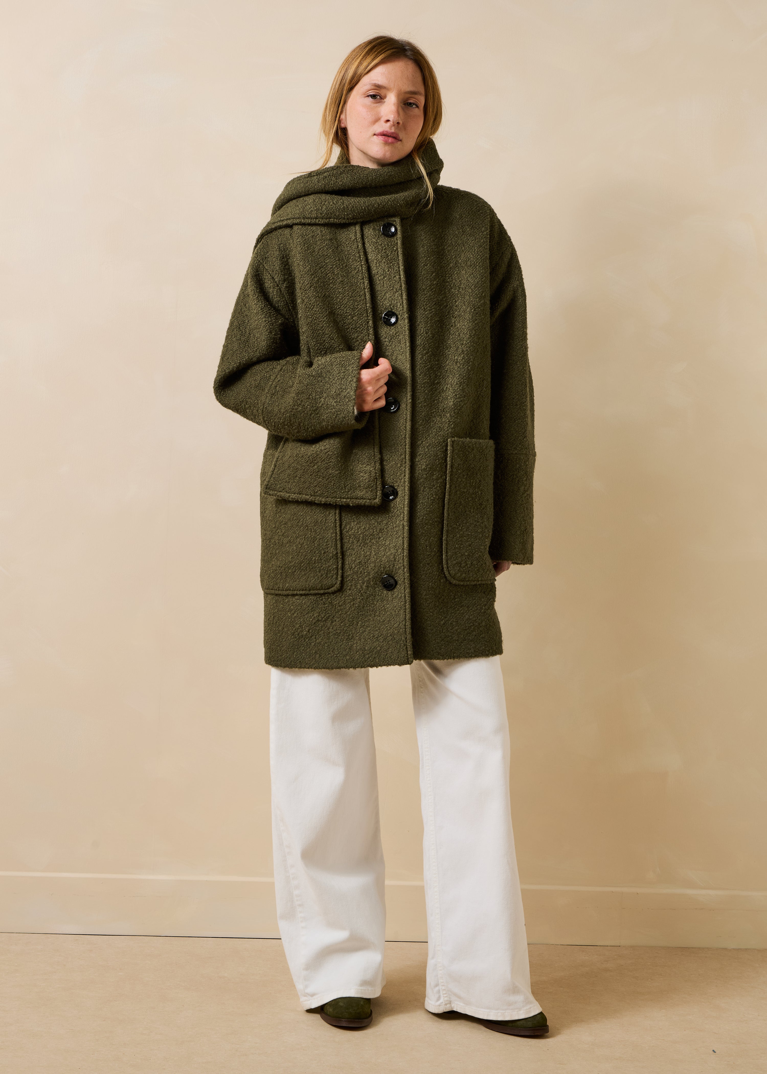 Manteau kaki col montant en laine