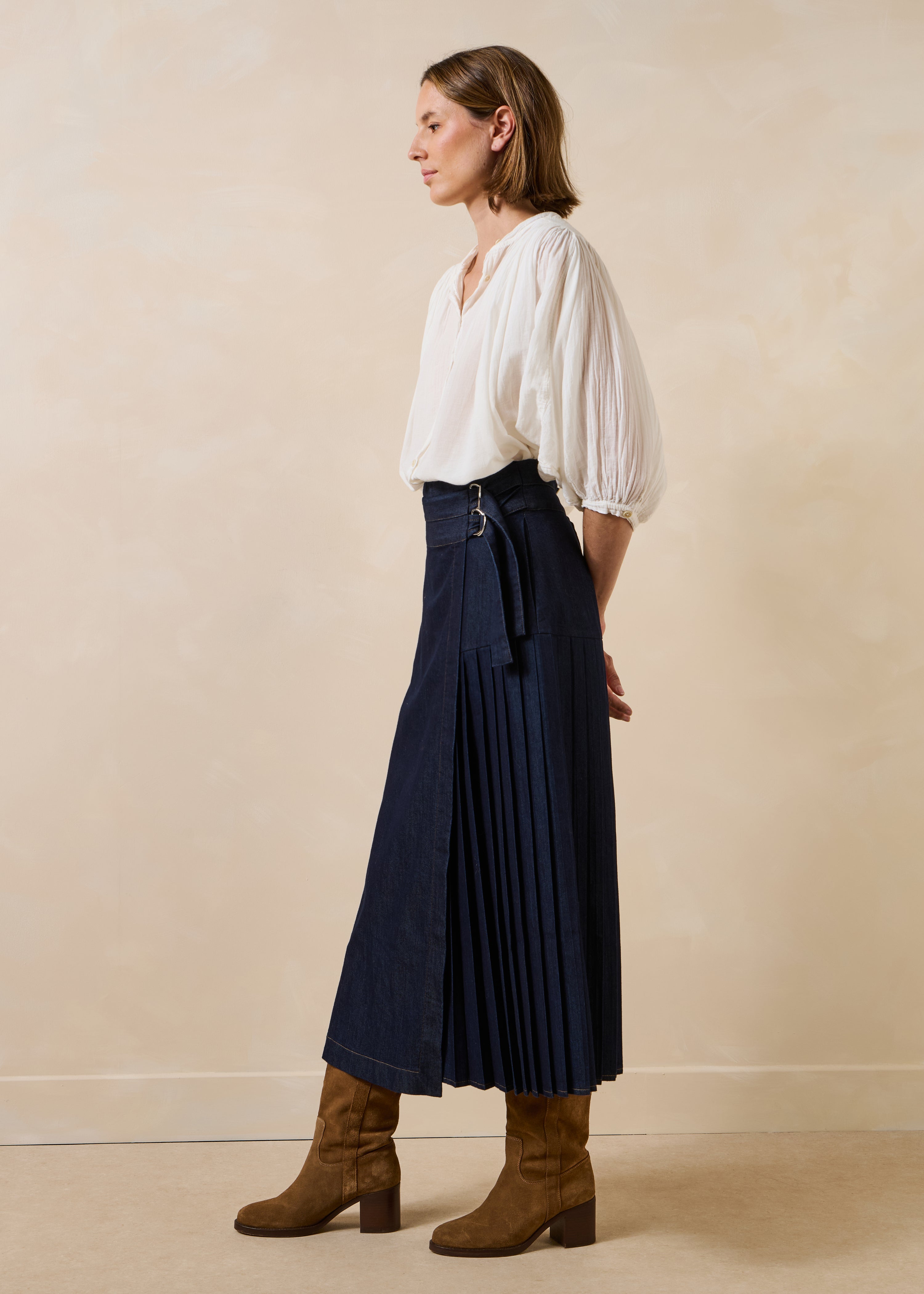 Jupe midi portefeuille en denim brut