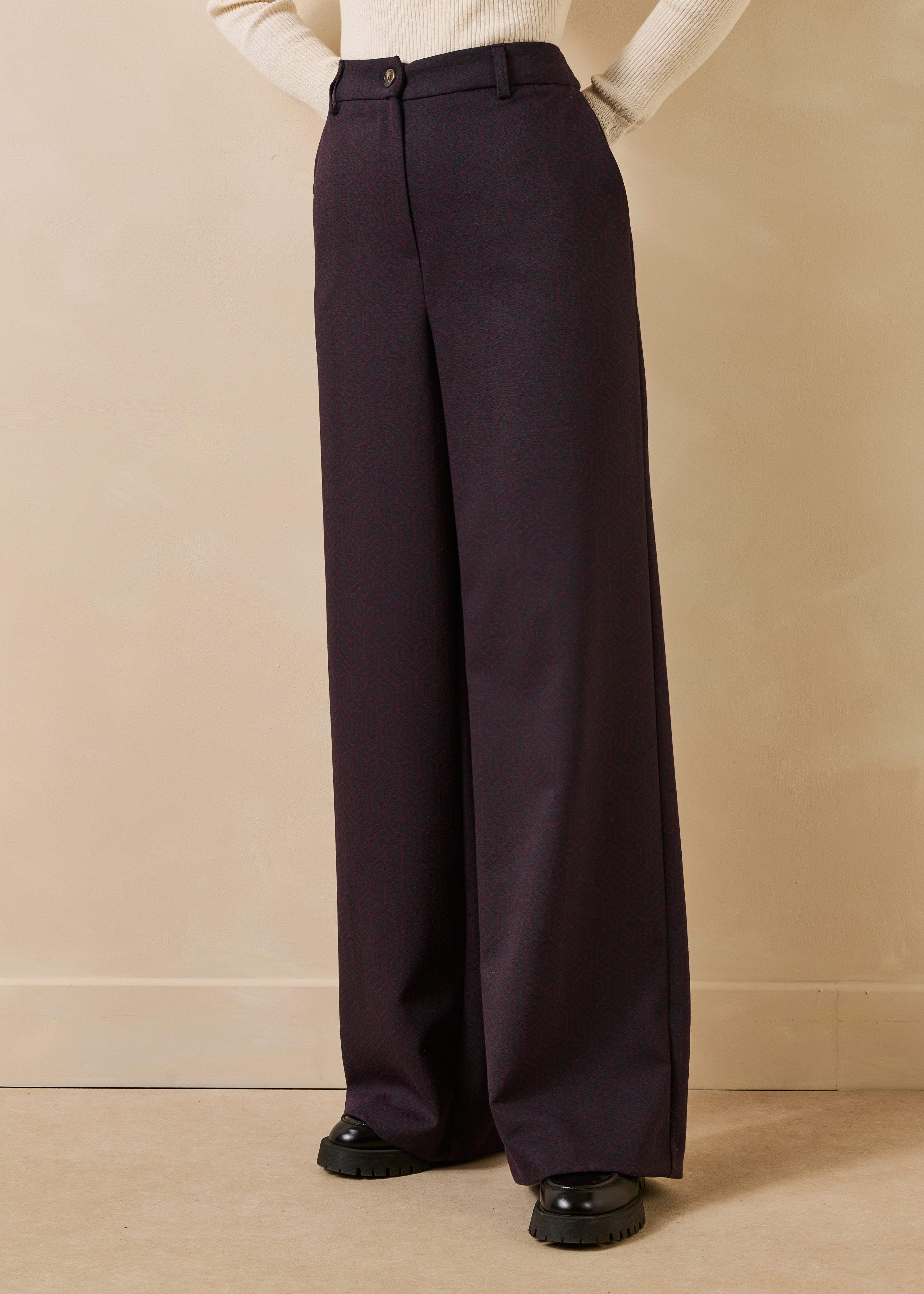 Rechte broek in aubergine en marineblauw jacquard