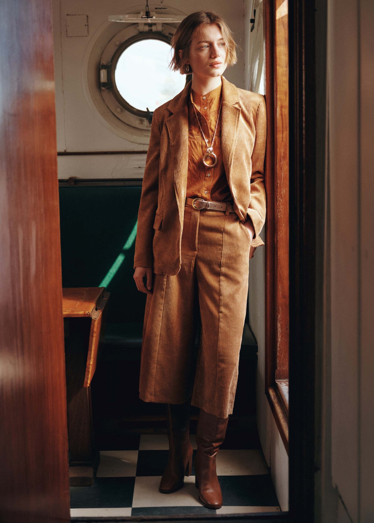 Camel Bermuda Shorts - Galiope