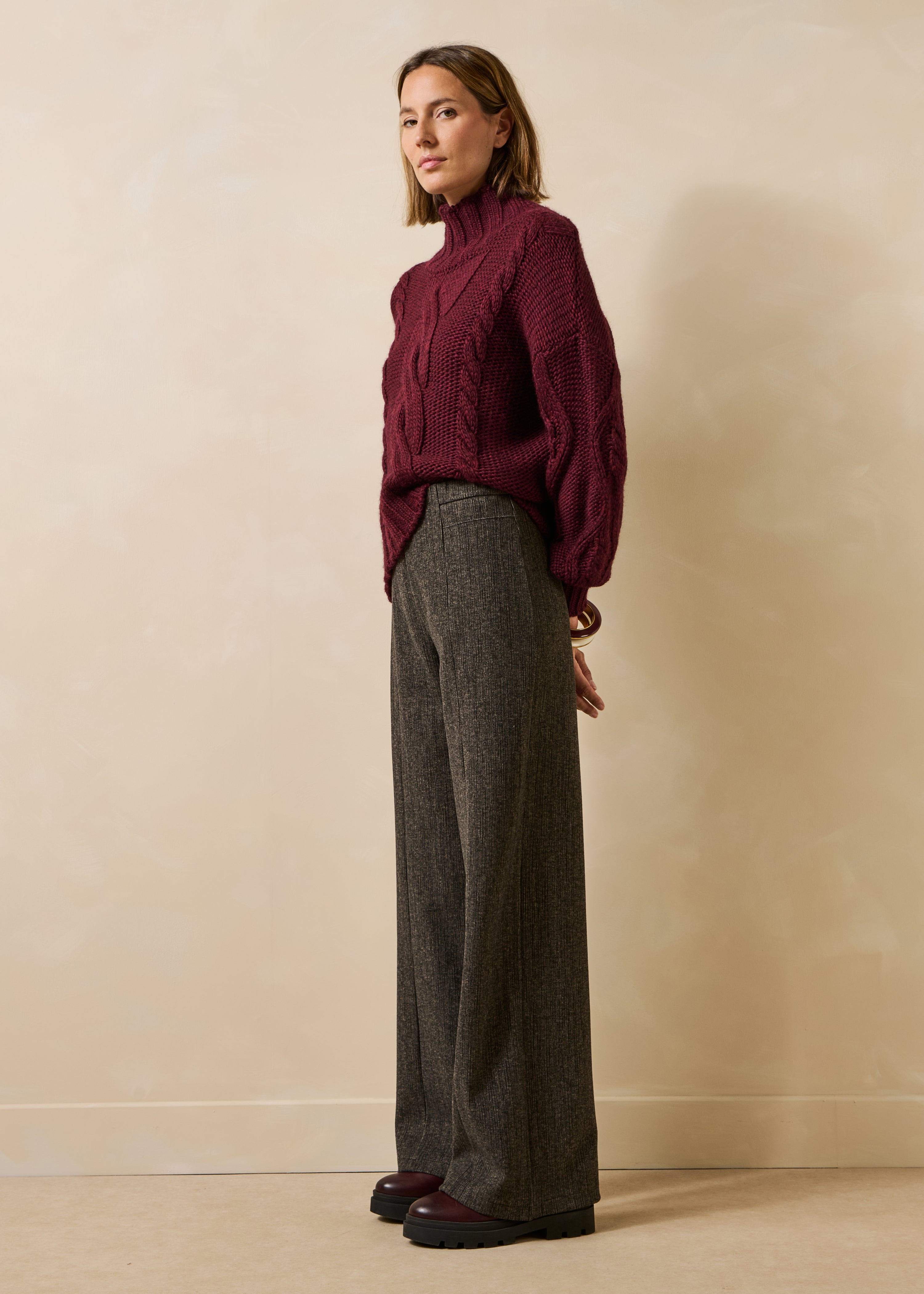 Brown straight-leg pants in Milano fabric