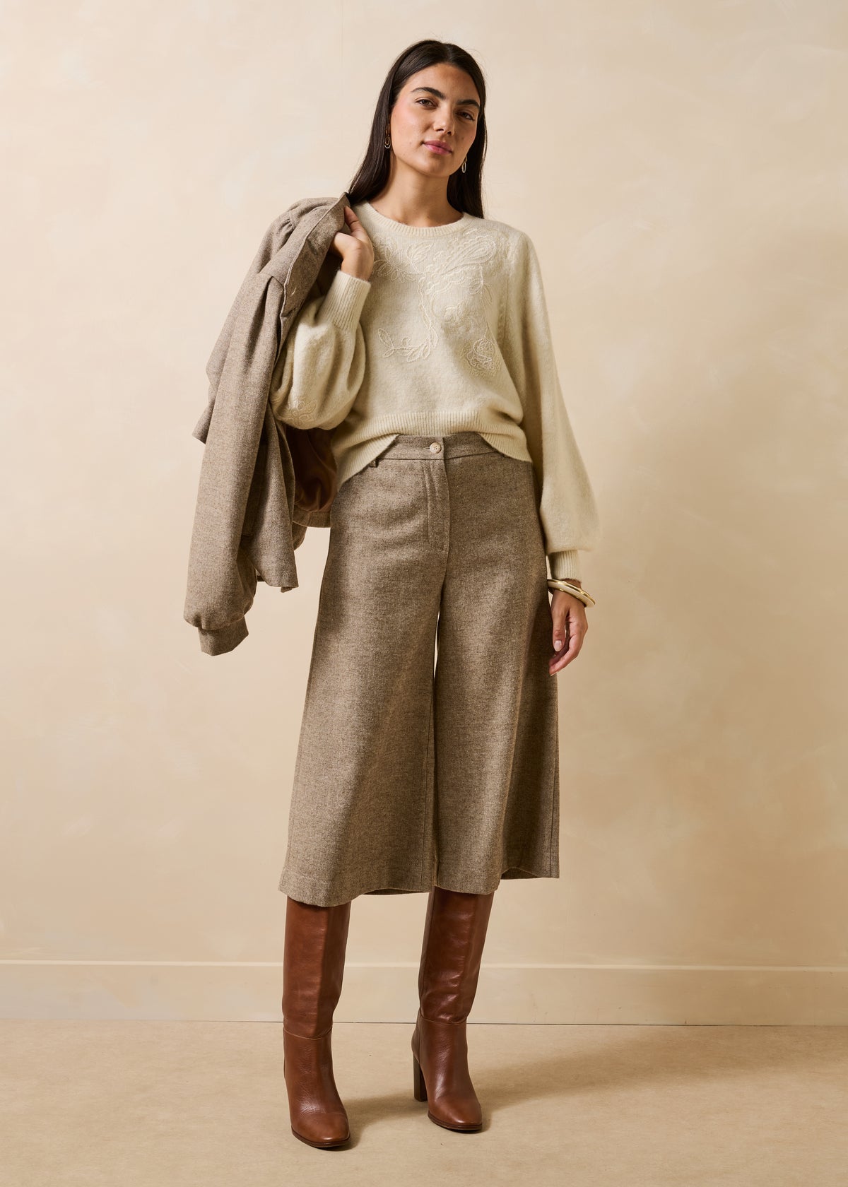 Beige Bermuda Shorts - Gioza