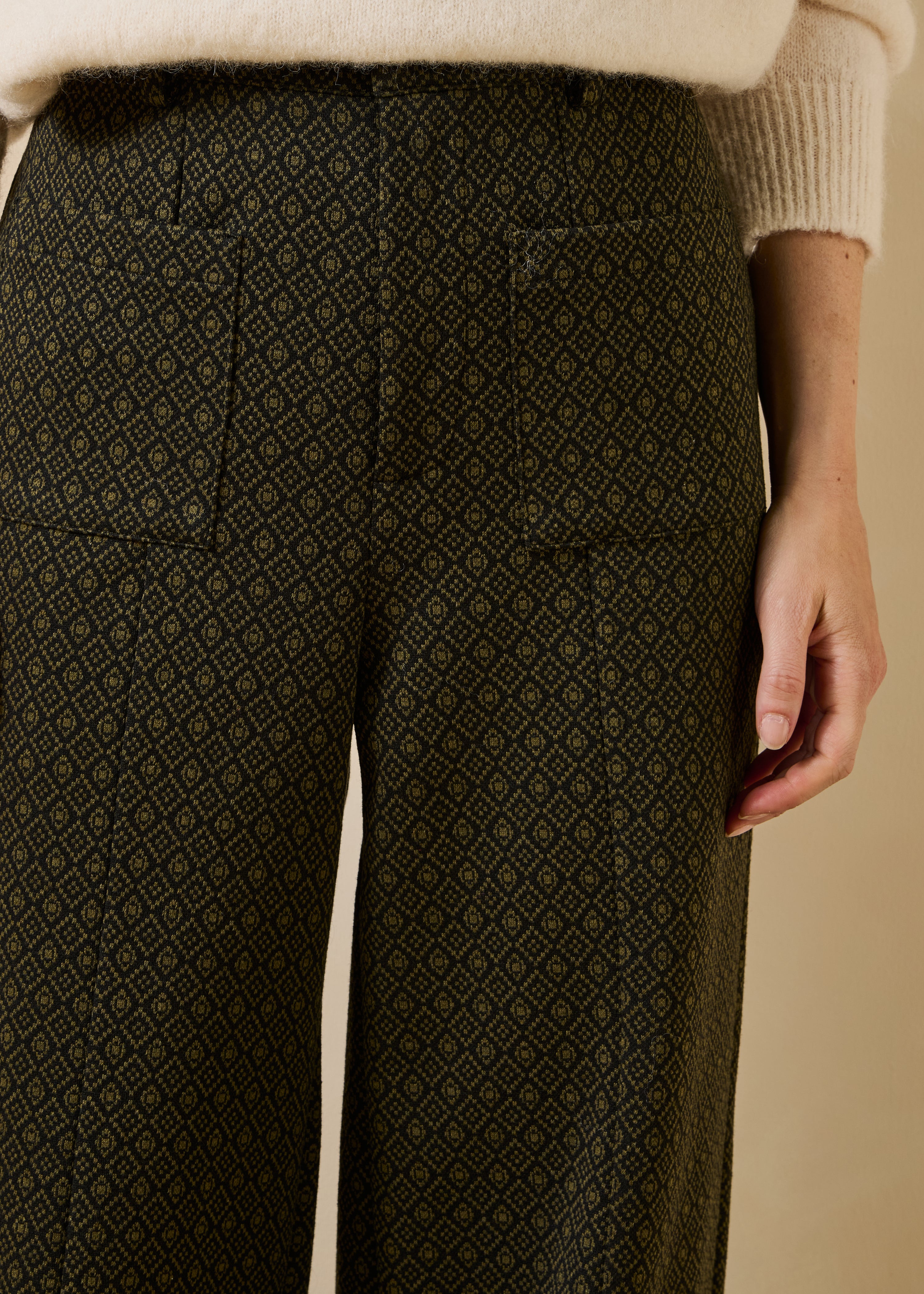 Pantalon large kaki en milano jacquard
