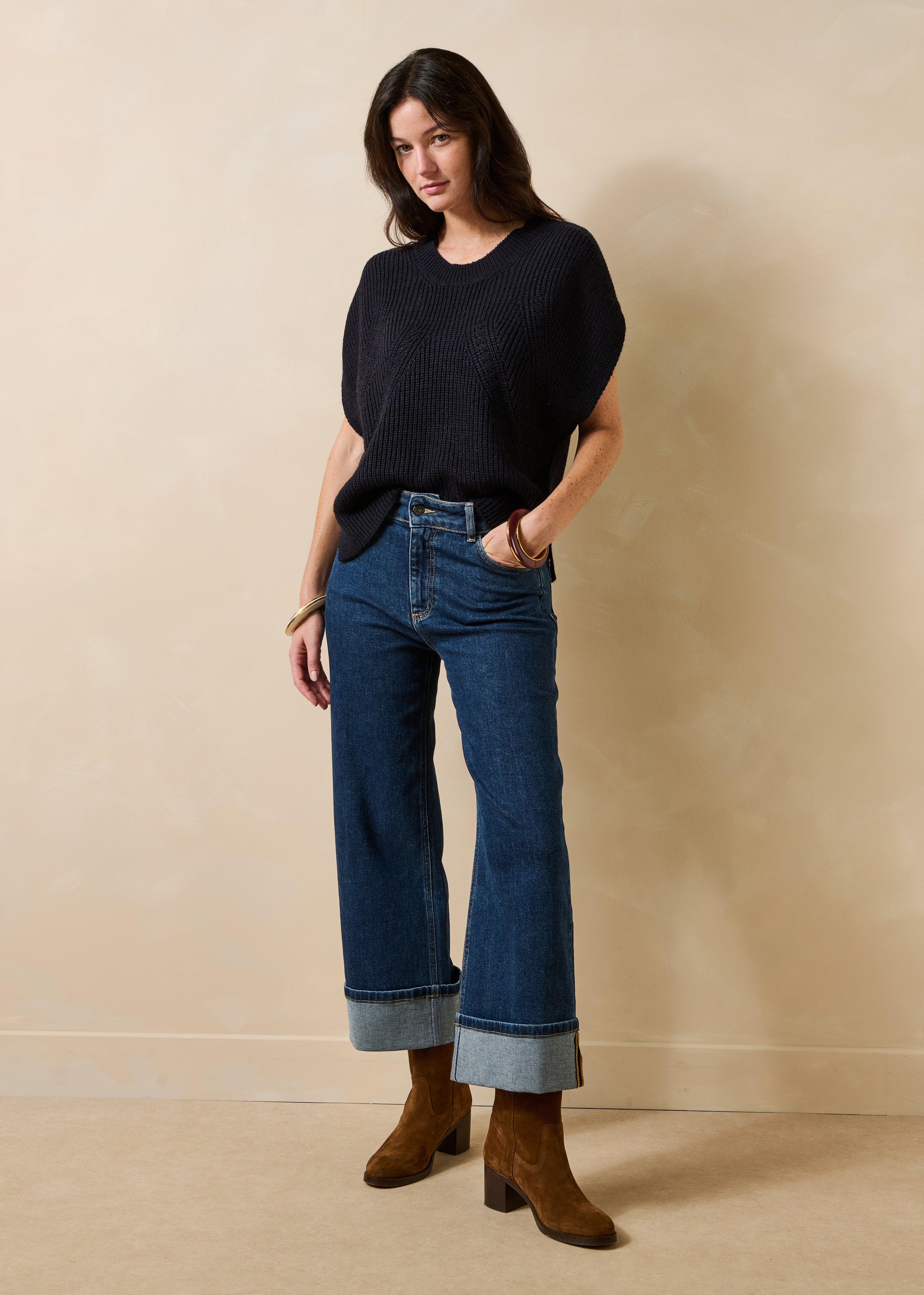 Marineblauer Pullover mit kurzen Ärmeln und Rundhalsausschnitt