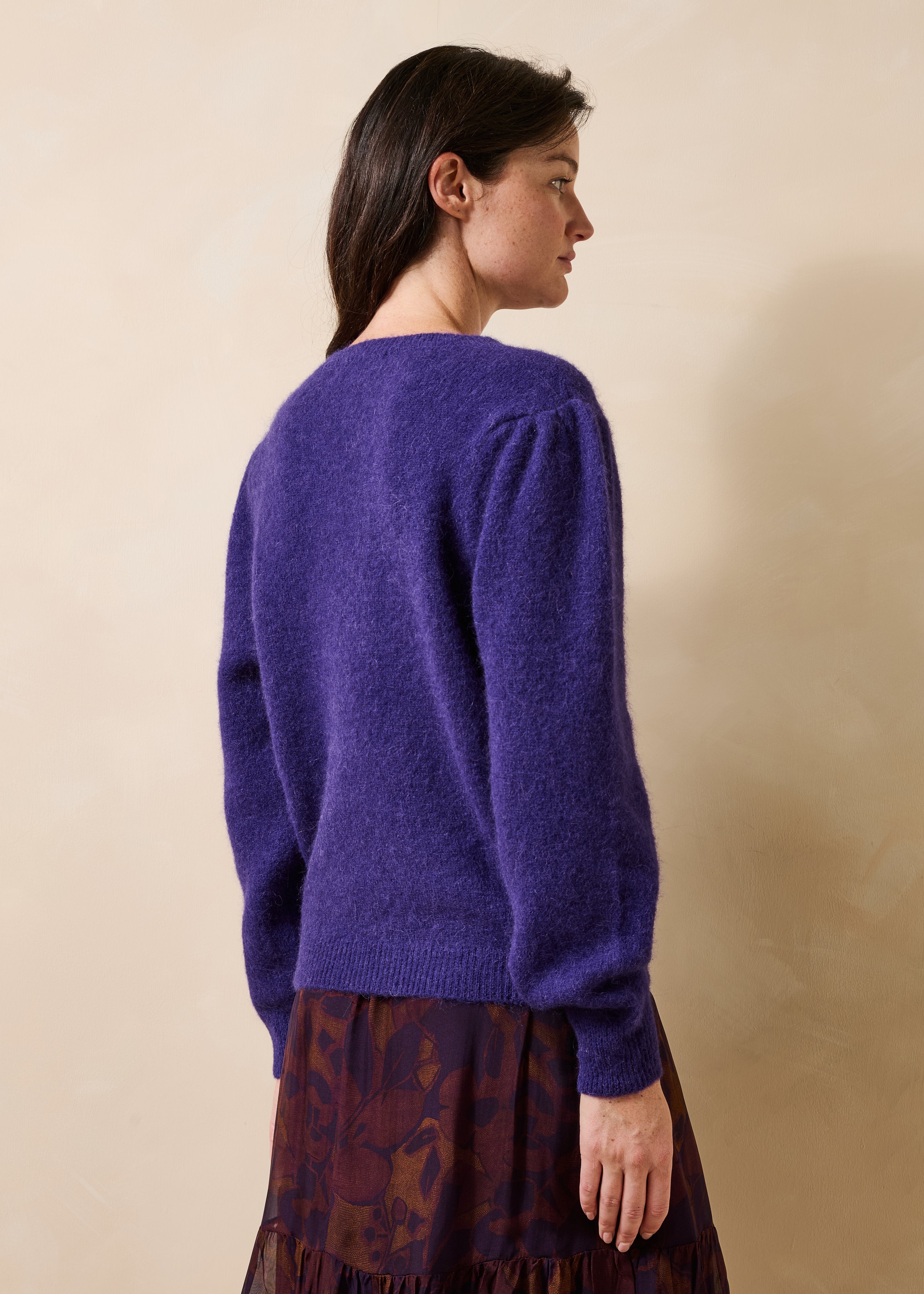 Camisola violeta de manga comprida em alpaca com decote redondo