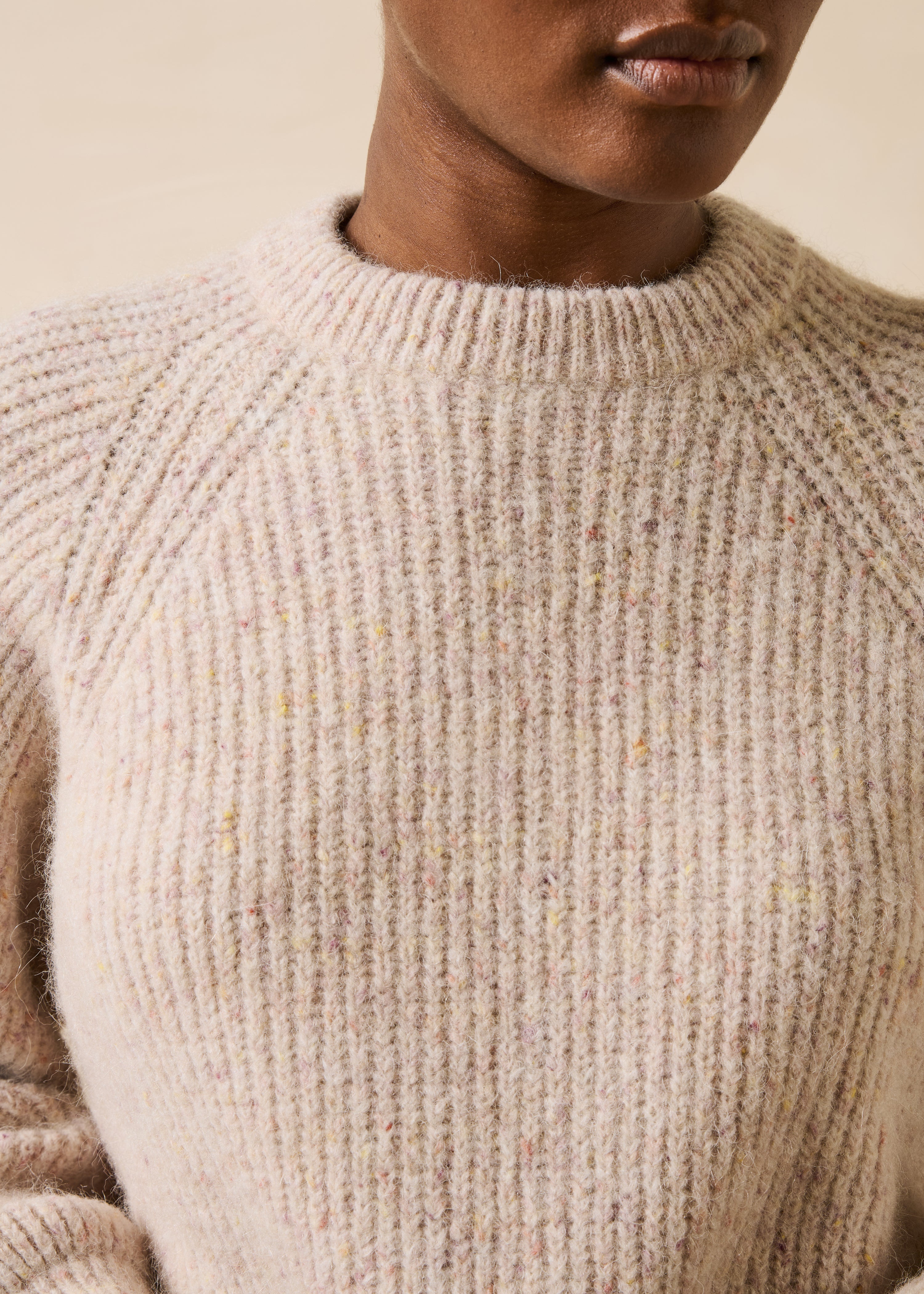Pull beige chiné manches longues col rond