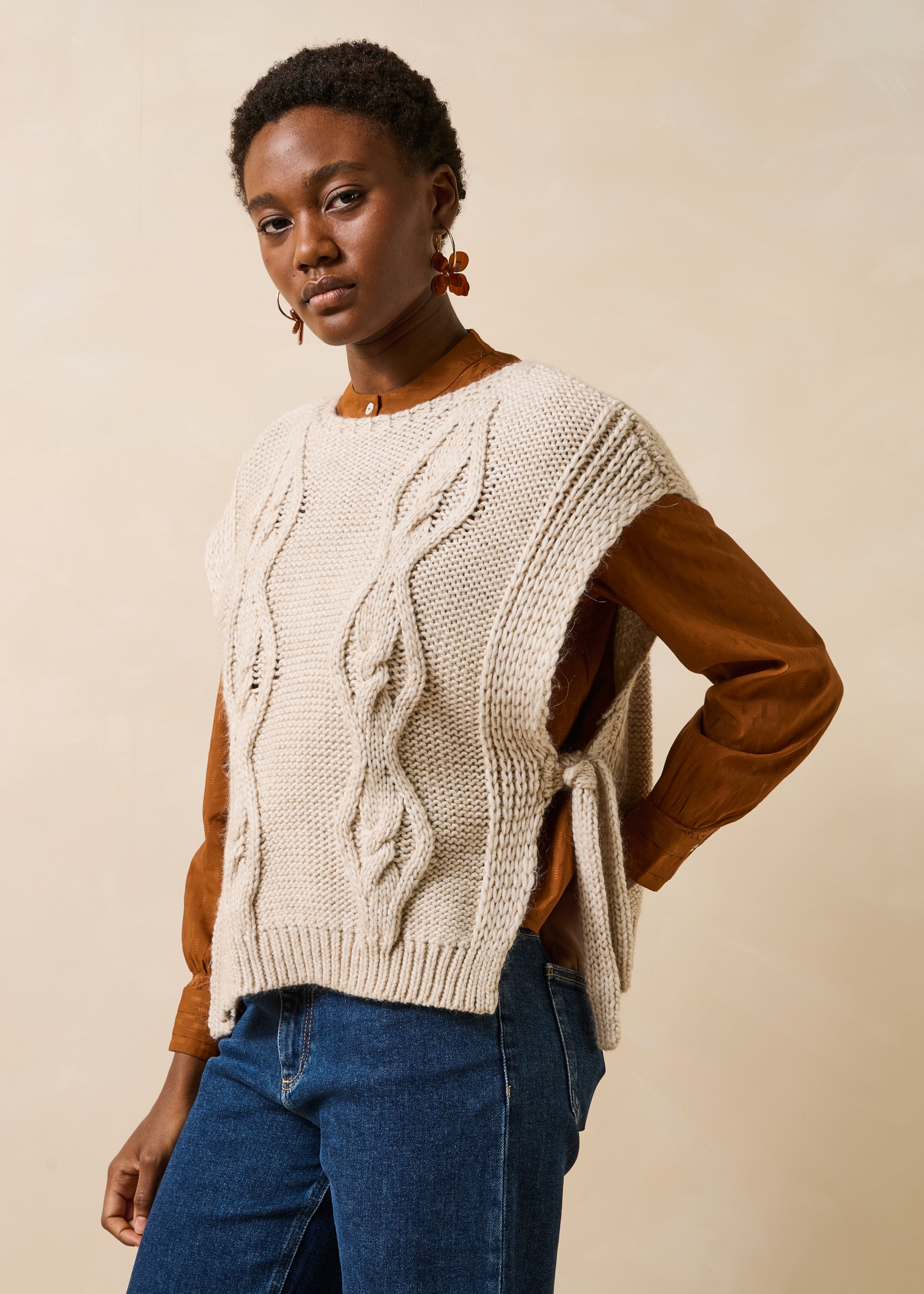 Pull beige manches courtes col bateau