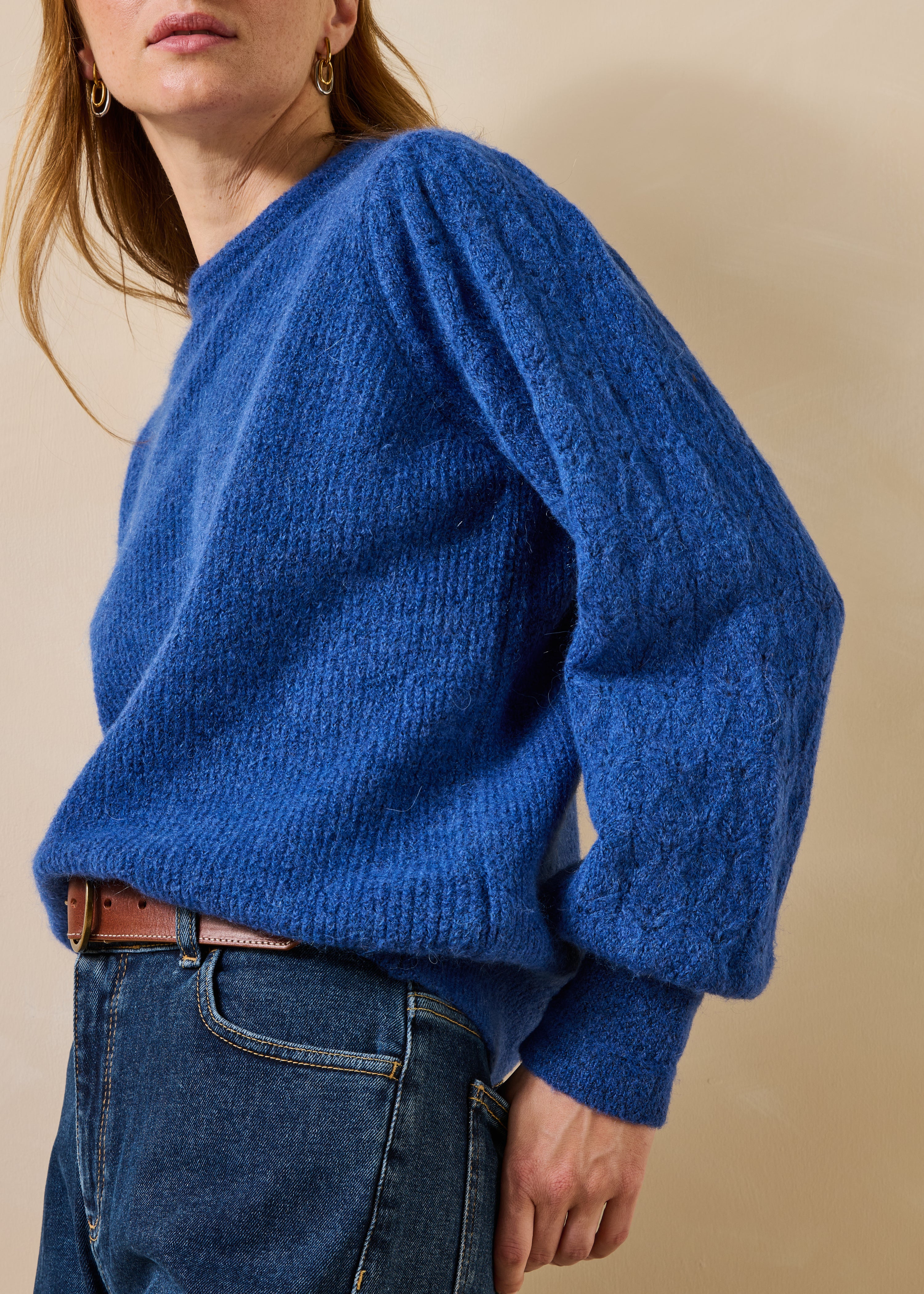 Blue puff sleeve long-sleeve round neck sweater