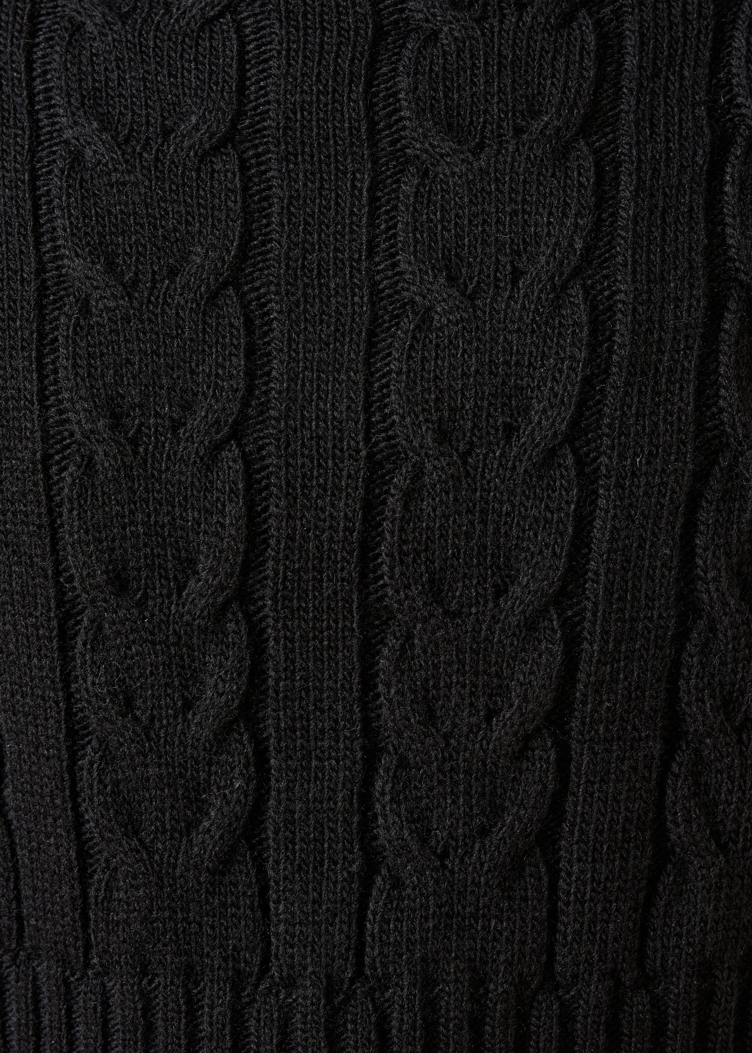 Pull court noir