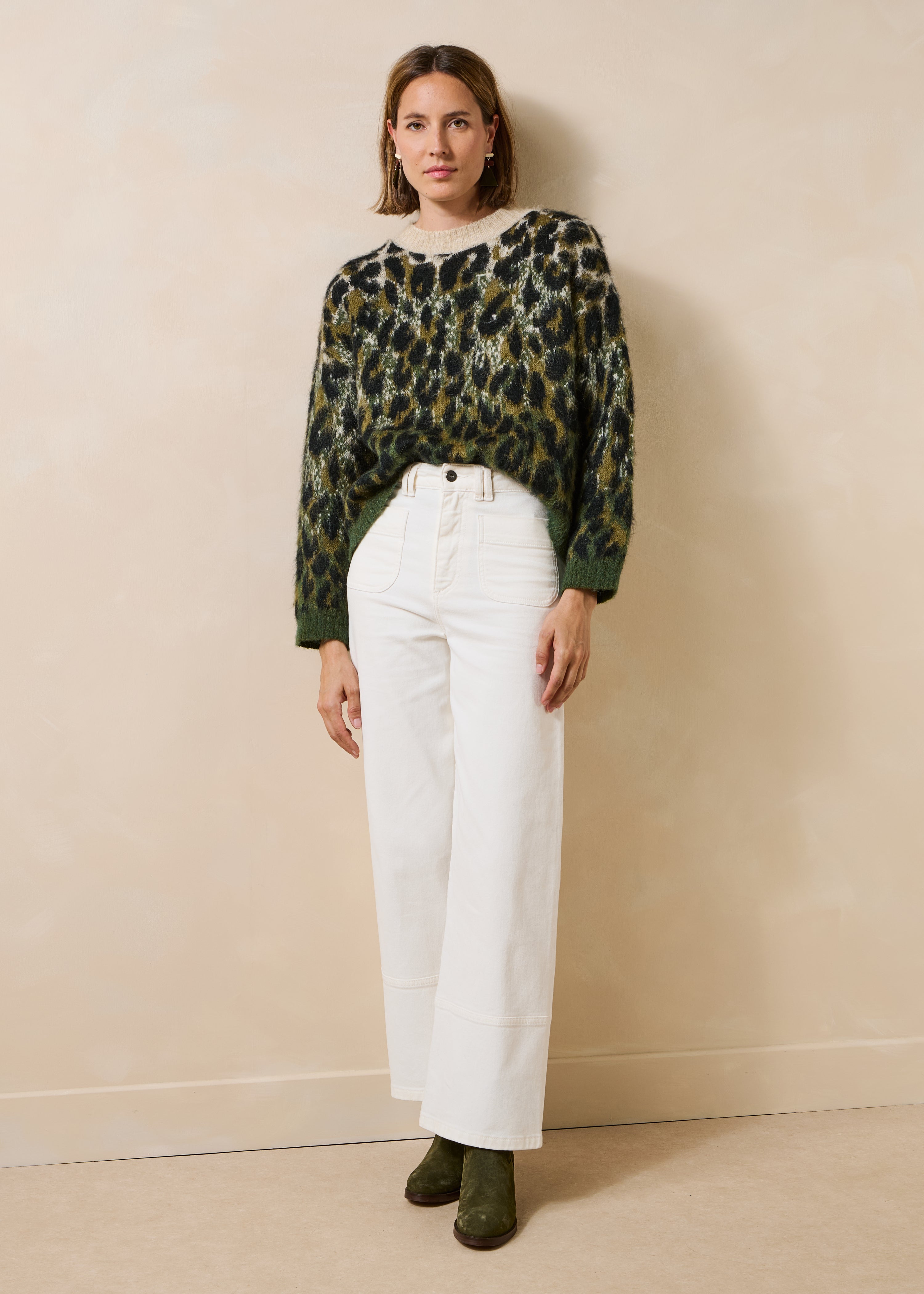 Kaki Pullover mit langen Ärmeln und Jacquard-Leopardenmuster