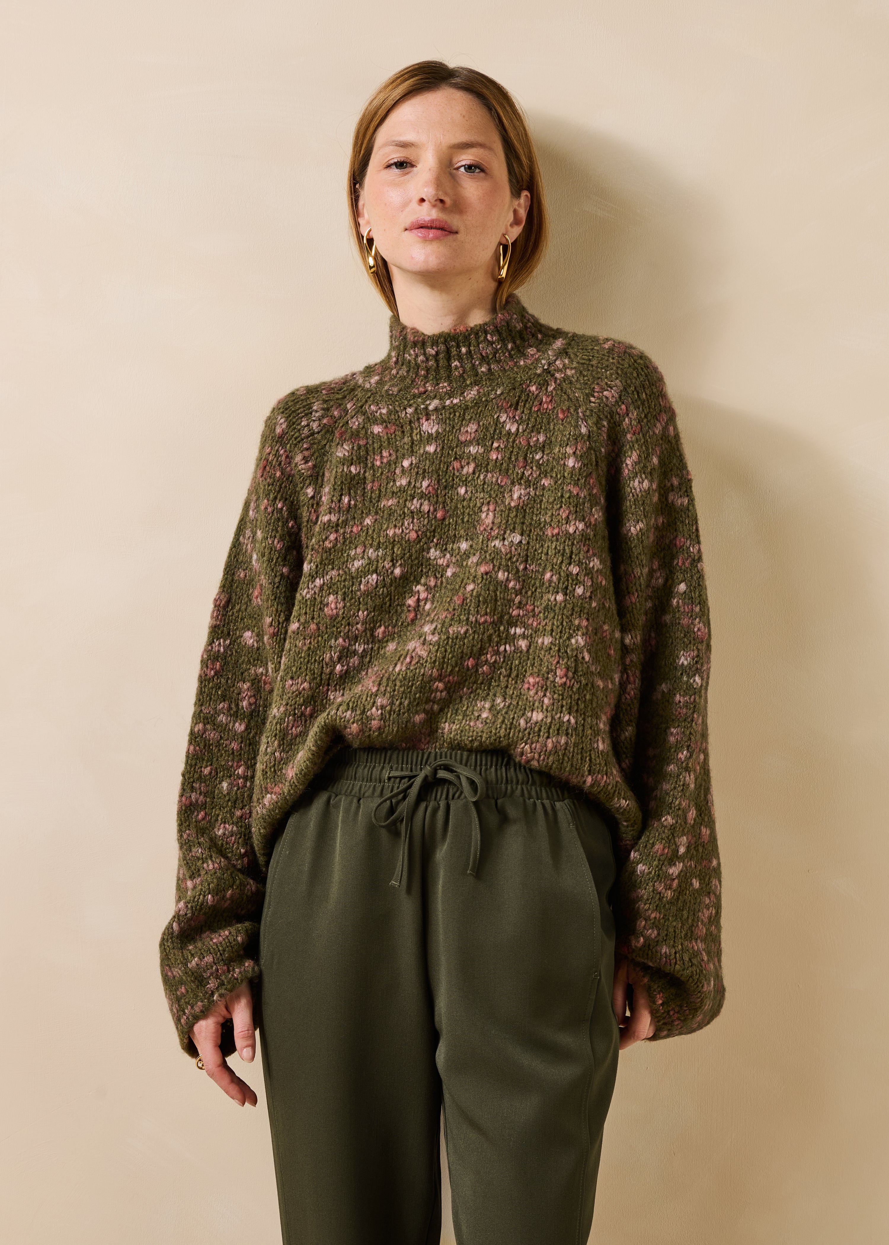 Pull kaki manches longues col montant