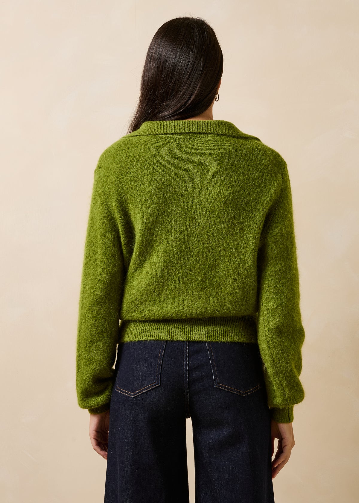 Grüner Pullover - Guibli
