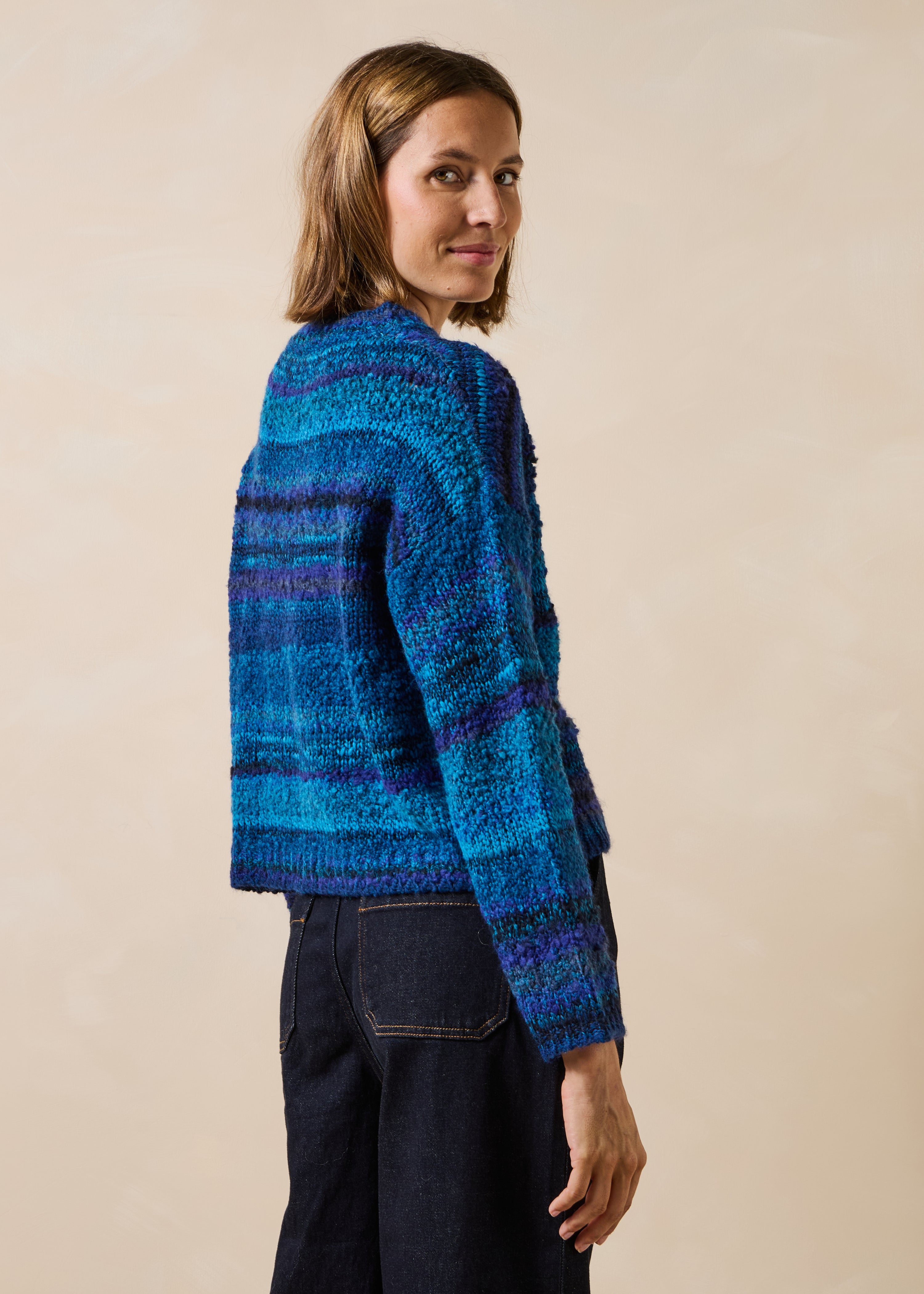 Pull bleu