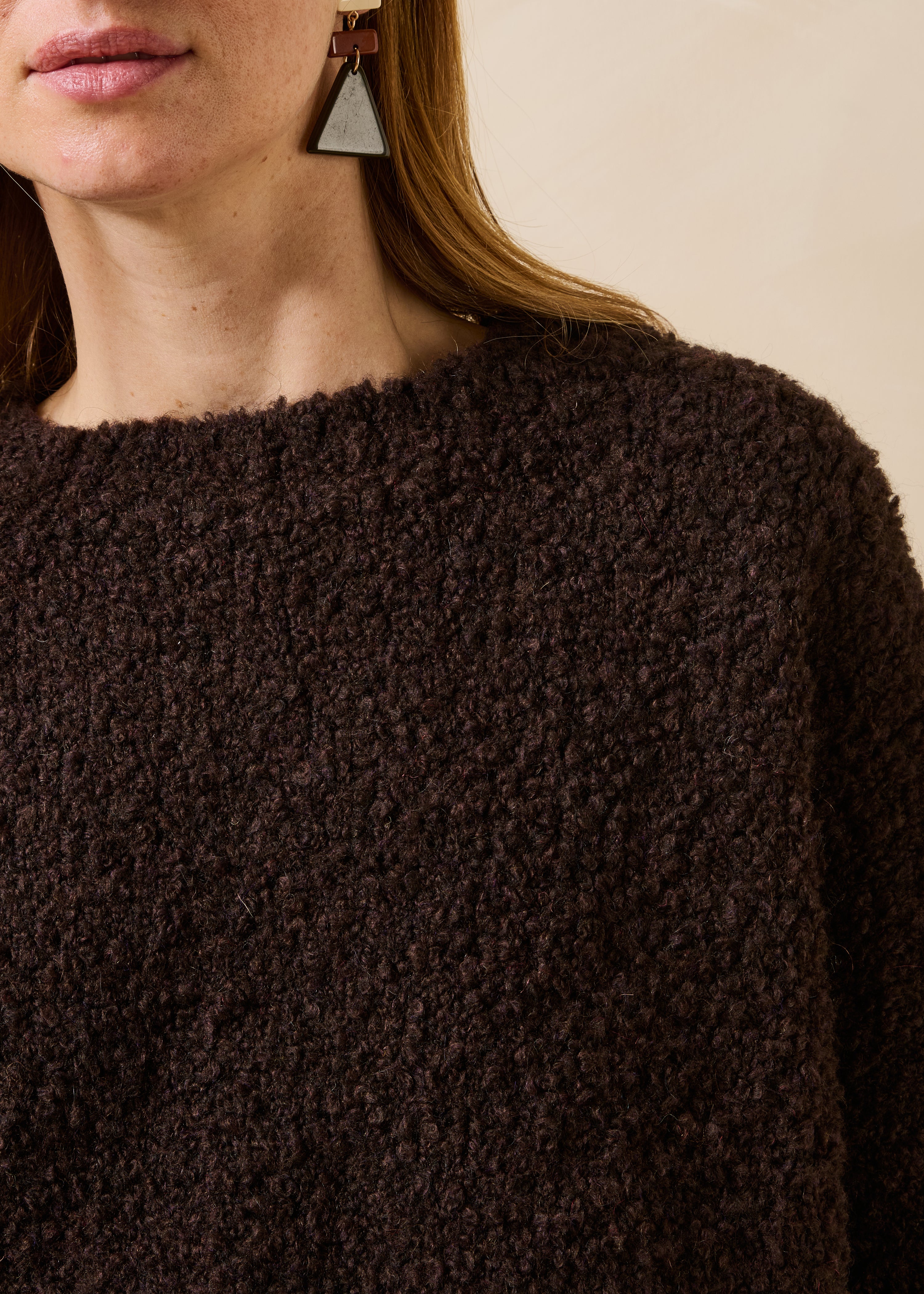 Brown boucle pullover, long sleeves, round neck