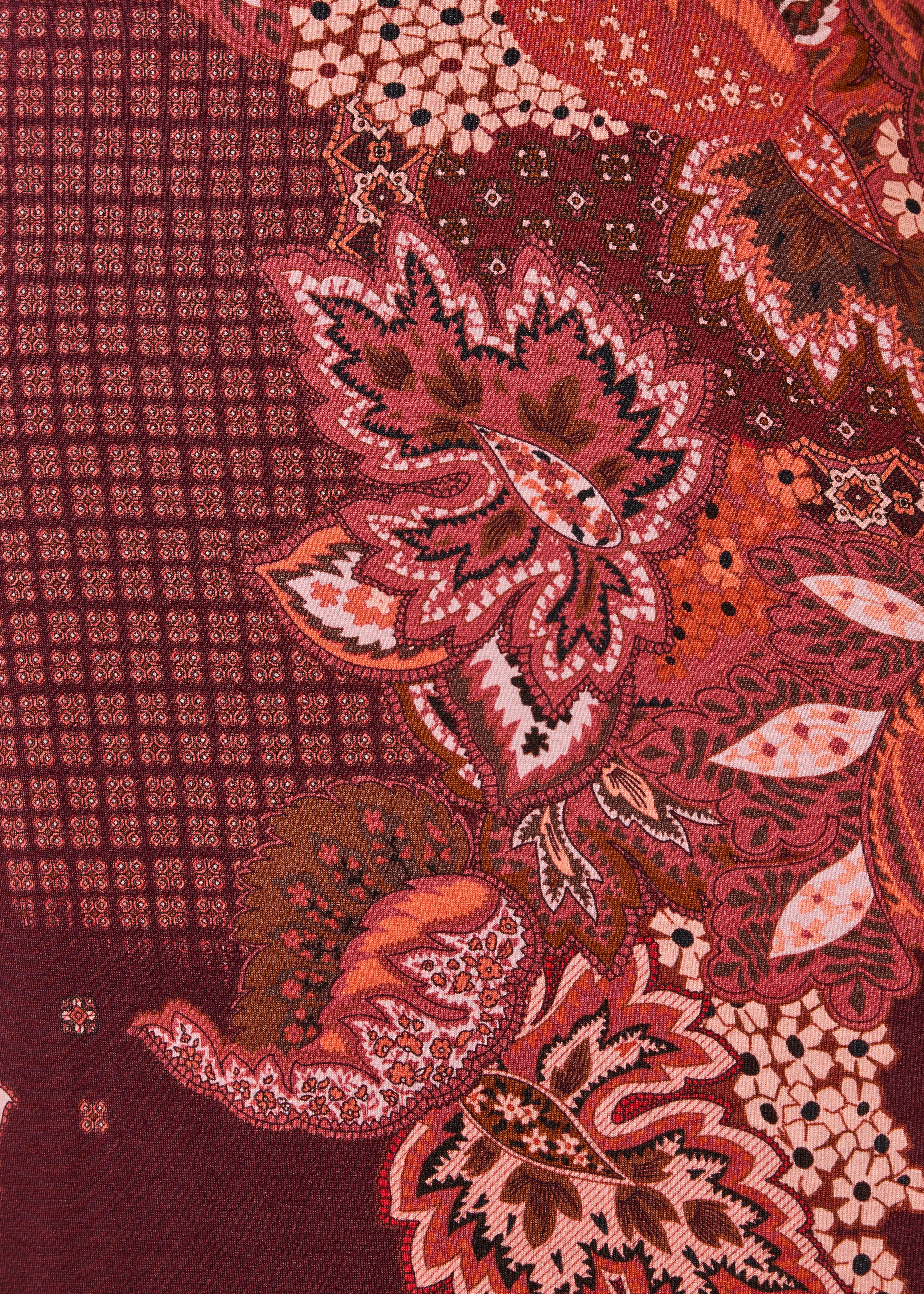 Robe longue rouge imprimée manches longues col montant