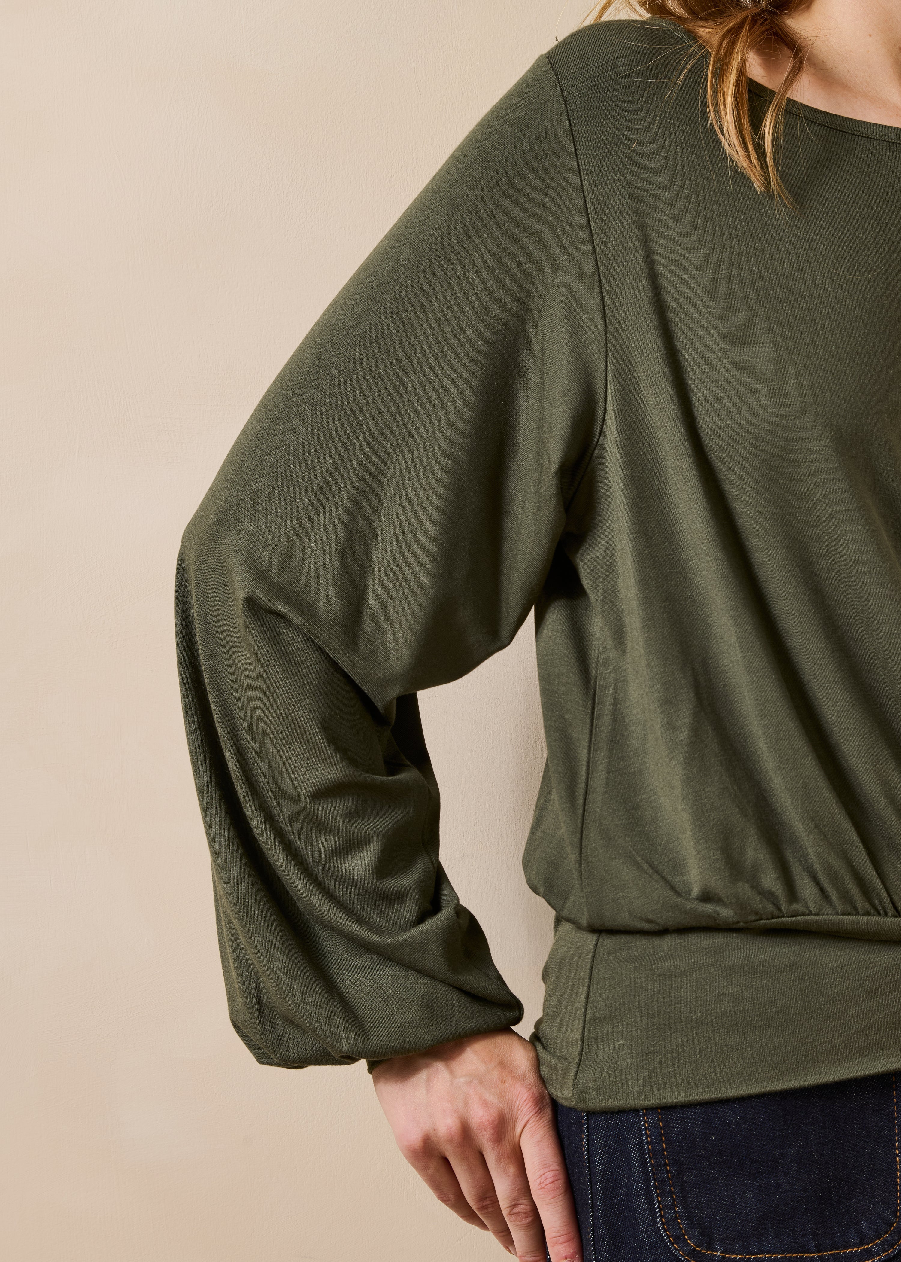 Oversized long-sleeve khaki T-shirt in modal